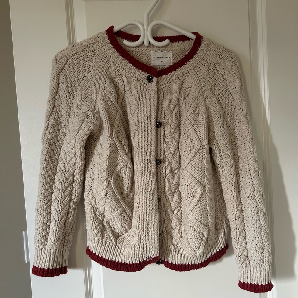 Women's Cable Knit Sweater - Cream and Red